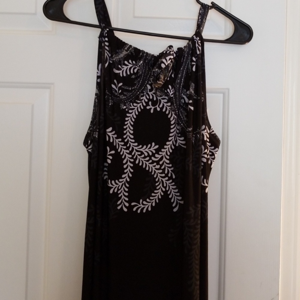 Dress - Picture 3 of 4